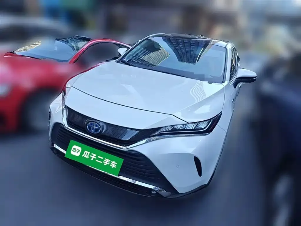 Toyota Harrier 2023 из CN, фото 1