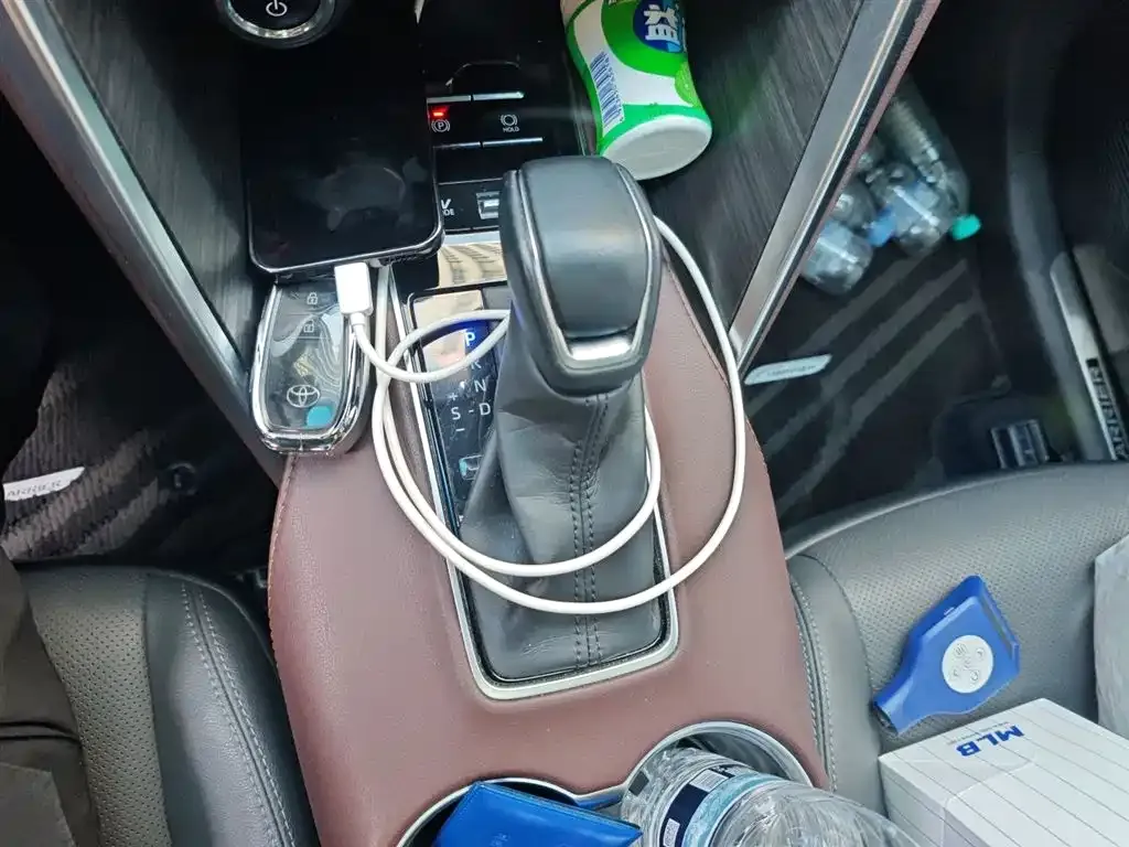Toyota Harrier 2023 из CN, фото 7
