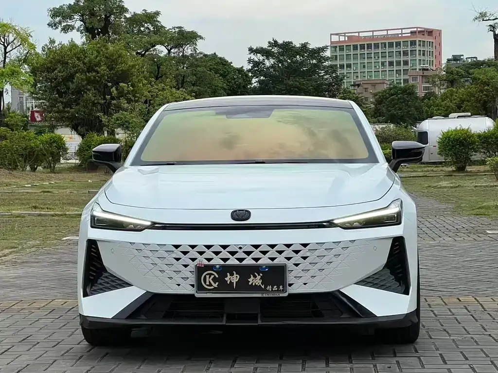Changan UNI-V 2024 из CN, фото 2