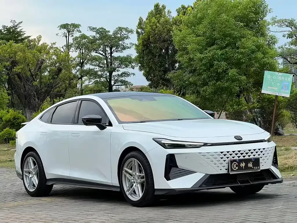 Changan UNI-V 2024 из CN, фото 3