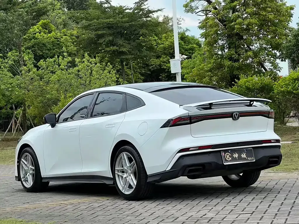 Changan UNI-V 2024 из CN, фото 6