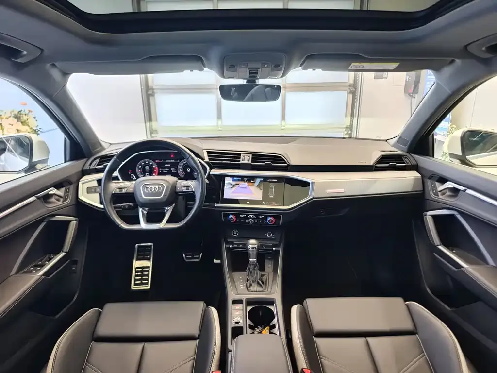 Audi Q3 2024 из CN, фото 5
