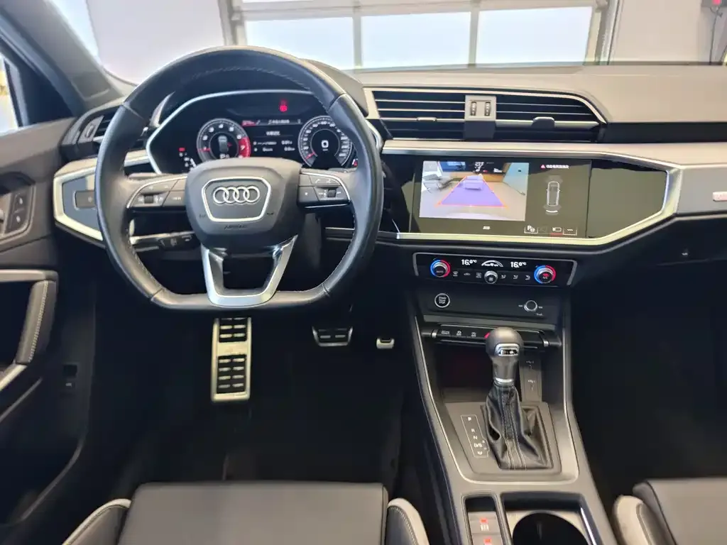 Audi Q3 2024 из CN, фото 6