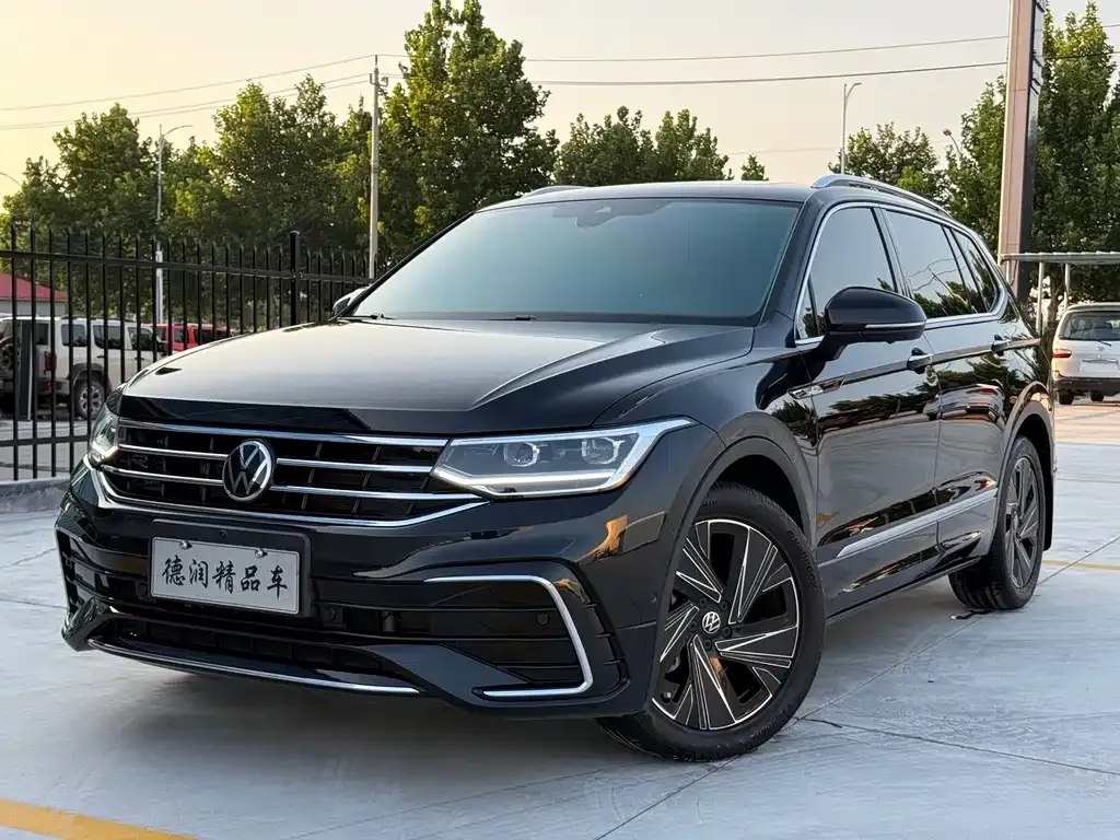 Volkswagen Tiguan L 2023 из CN, фото 3