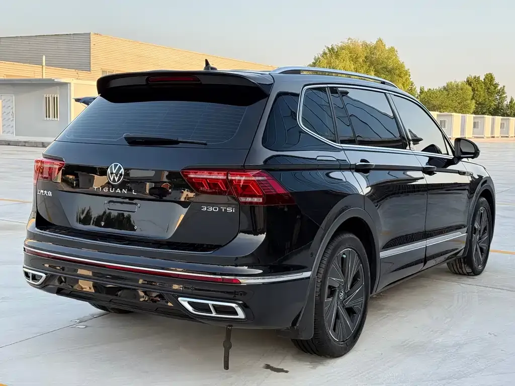 Volkswagen Tiguan L 2023 из CN, фото 4