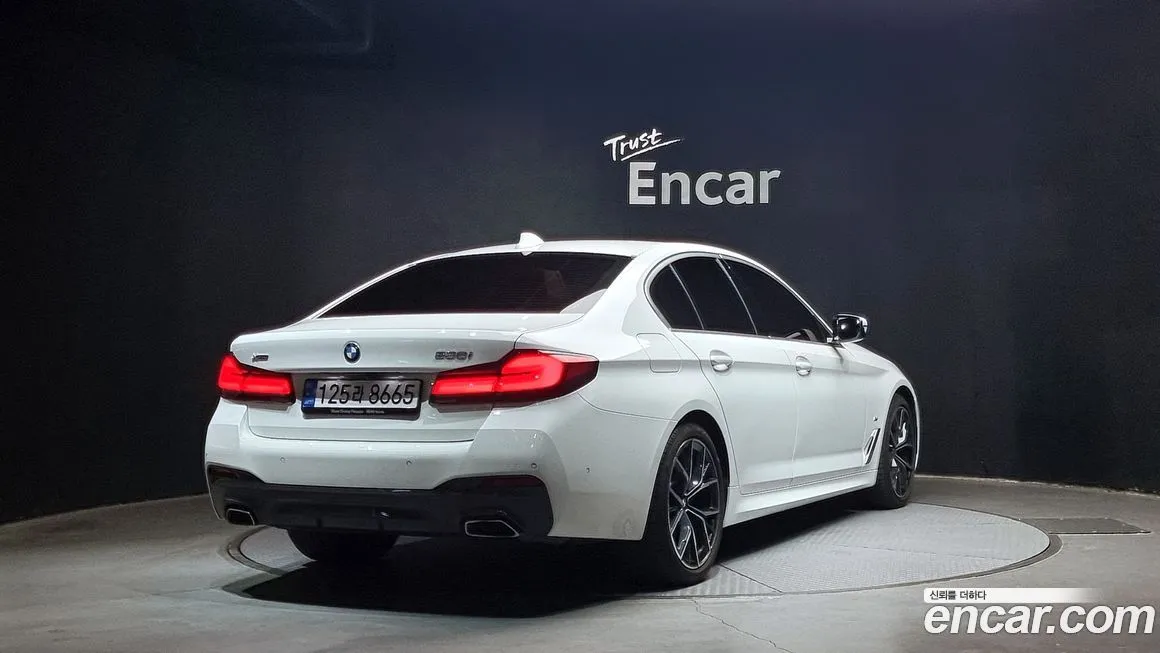 BMW 5-Series 2022 из KR, фото 2