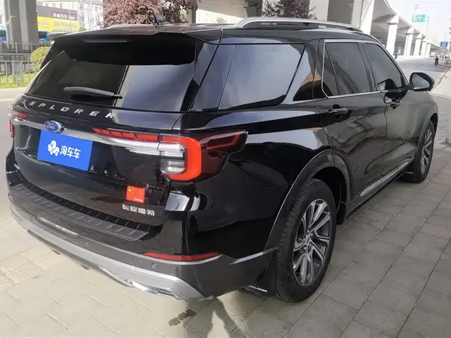 Ford Explorer 2022 из CN, фото 3