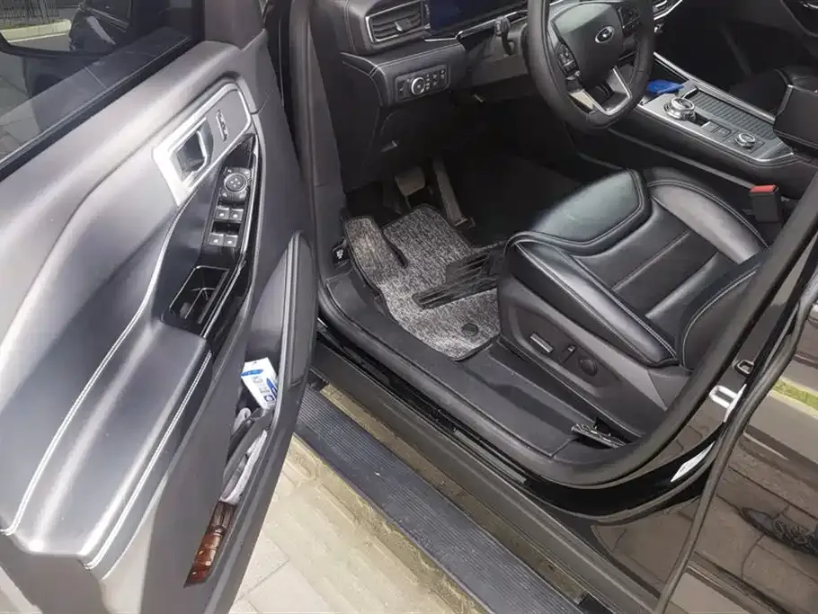 Ford Explorer 2022 из CN, фото 9