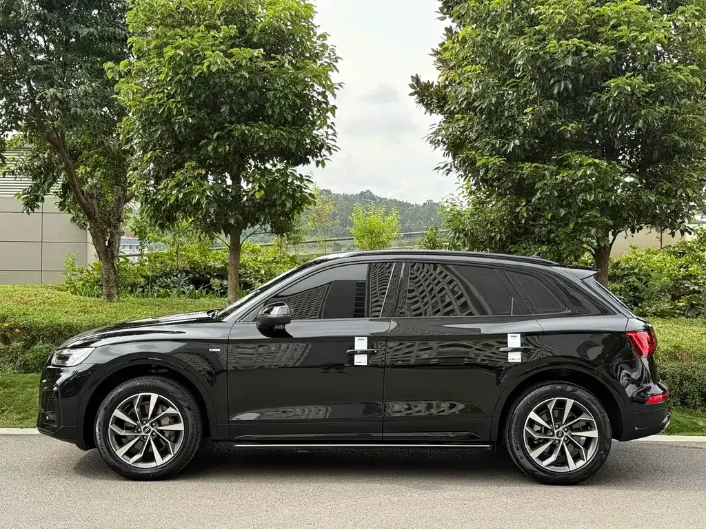 Audi Q5L 2023 из CN, фото 3
