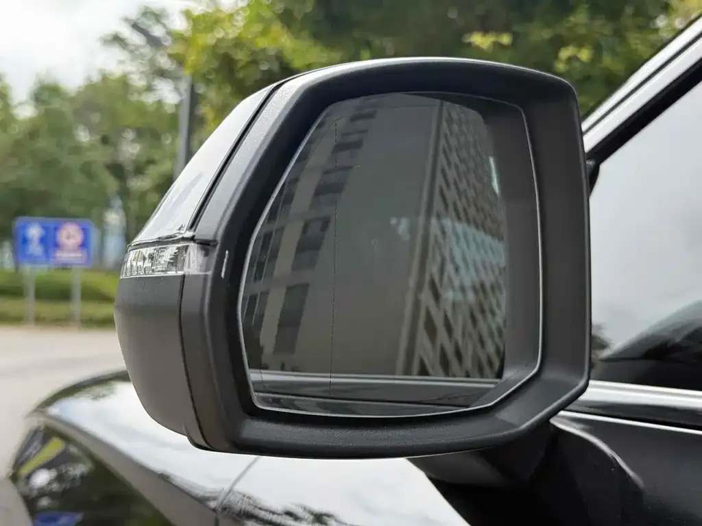 Audi Q5L 2023 из CN, фото 9