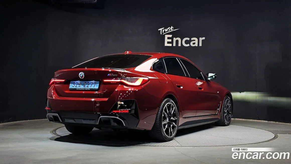 BMW i4 2023 из KR, фото 2