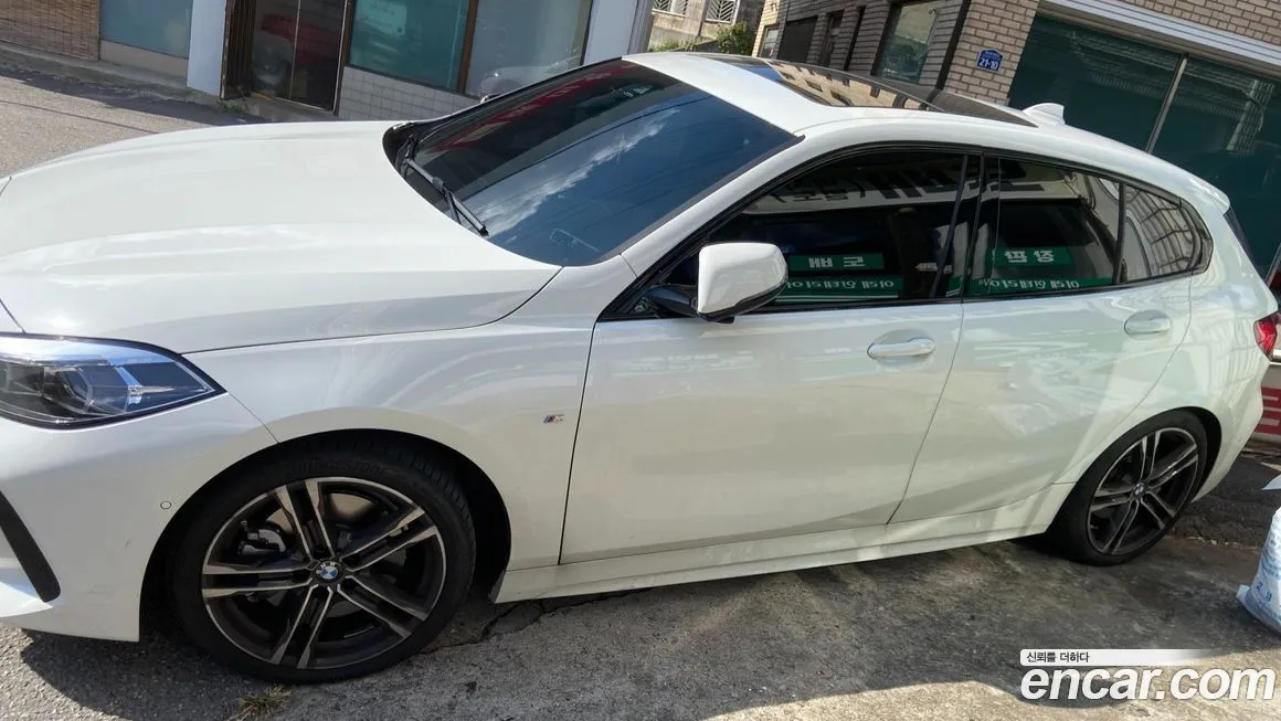 BMW 1-Series 2024 из KR, фото 2
