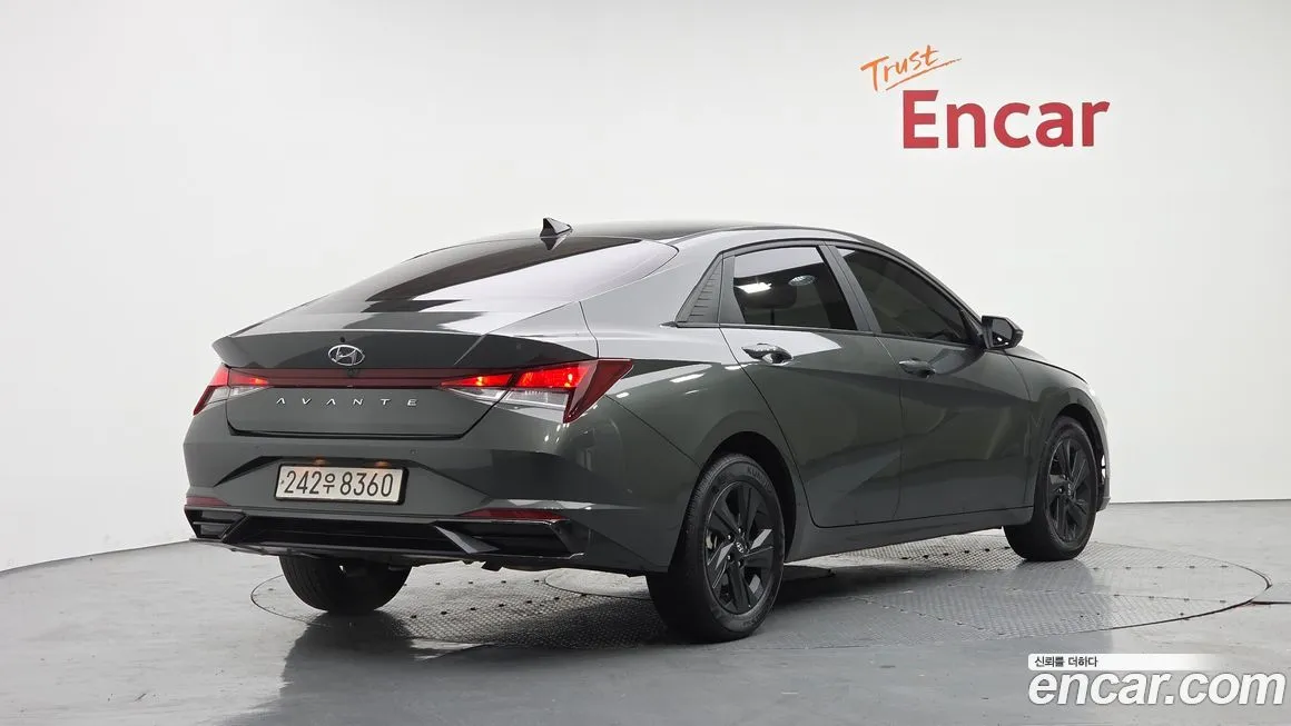 Hyundai AVANTE 2023 из KR, фото 2
