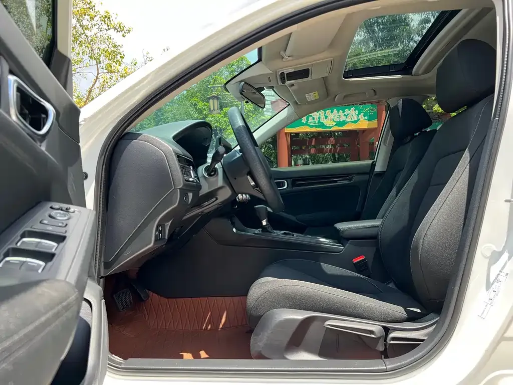 Honda Civic 2025 из CN, фото 4