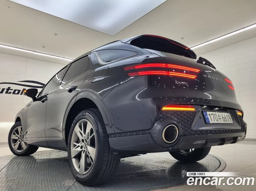 Genesis GV70 2023 из KR, фото 2