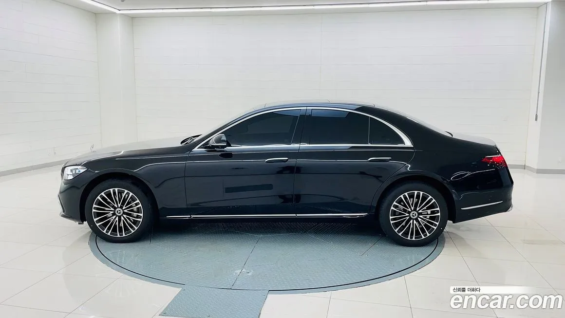 Mercedes-Benz S-Class 2024 из KR, фото 2