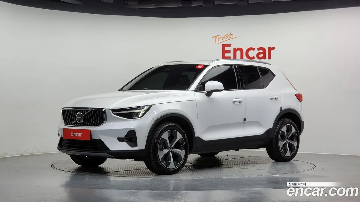 Volvo XC40 2023 из KR, фото 1