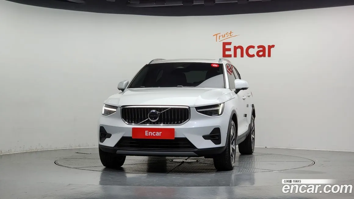 Volvo XC40 2023 из KR, фото 3