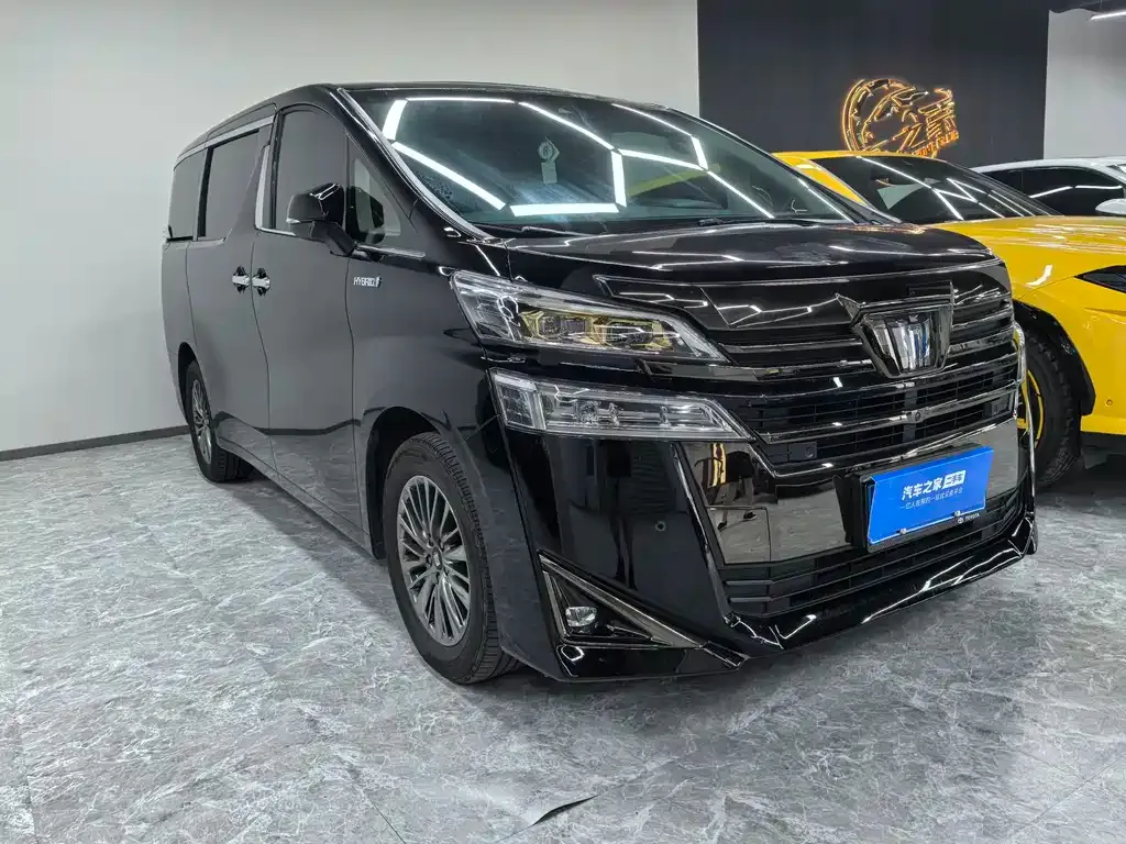 Toyota Vellfire 2024 из CN, фото 1