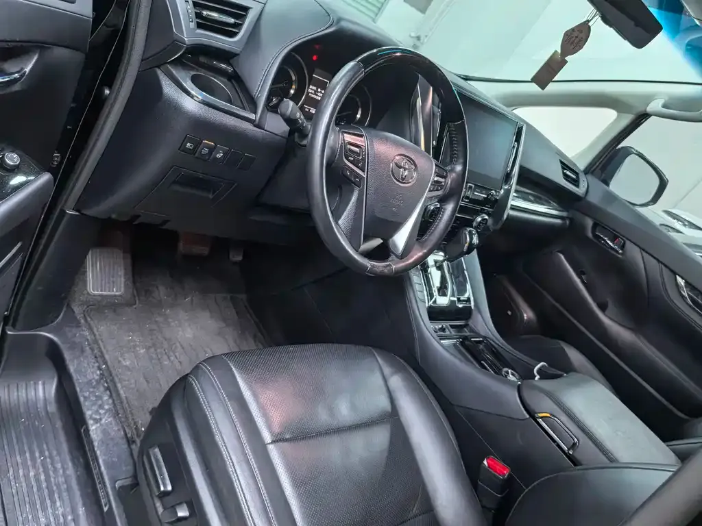Toyota Vellfire 2024 из CN, фото 6