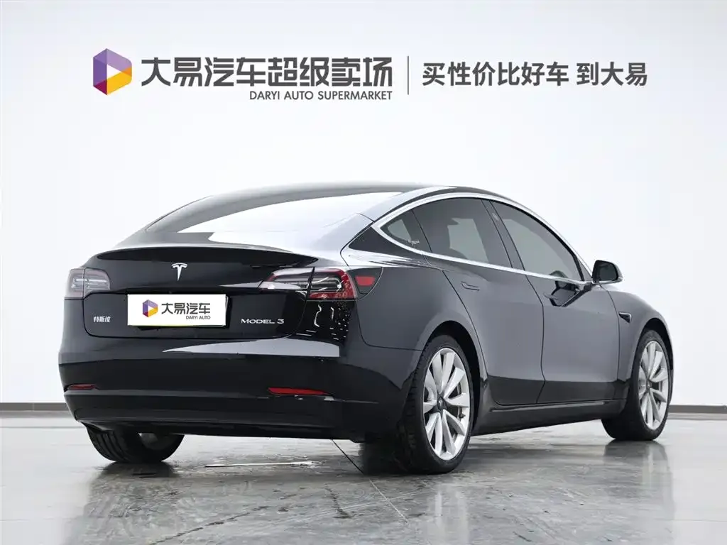 Tesla Model 3 2021 из CN, фото 3