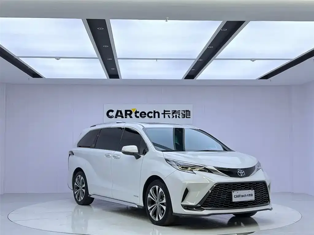 Toyota Granvia 2023 из CN, фото 7