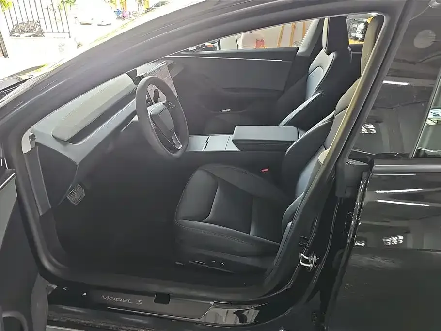 Tesla Model 3 2025 из CN, фото 9