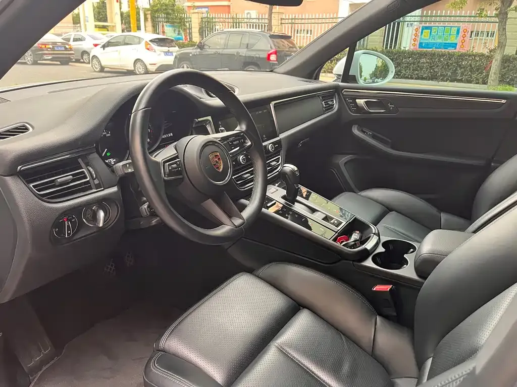 Porsche Macan 2023 из CN, фото 6
