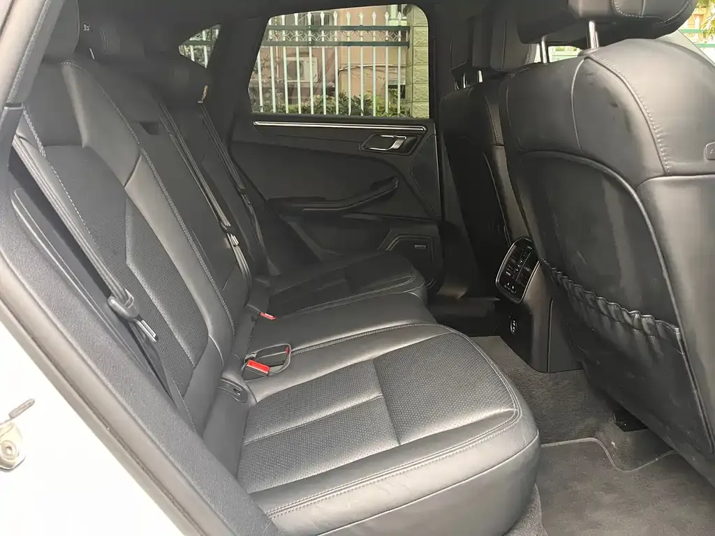 Porsche Macan 2023 из CN, фото 9