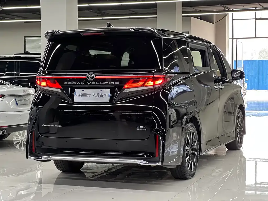 Toyota Vellfire 2024 из CN, фото 4