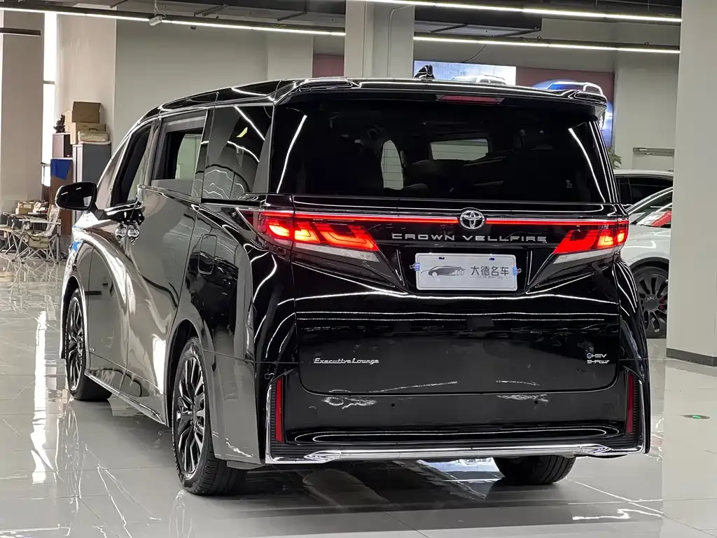 Toyota Vellfire 2024 из CN, фото 6