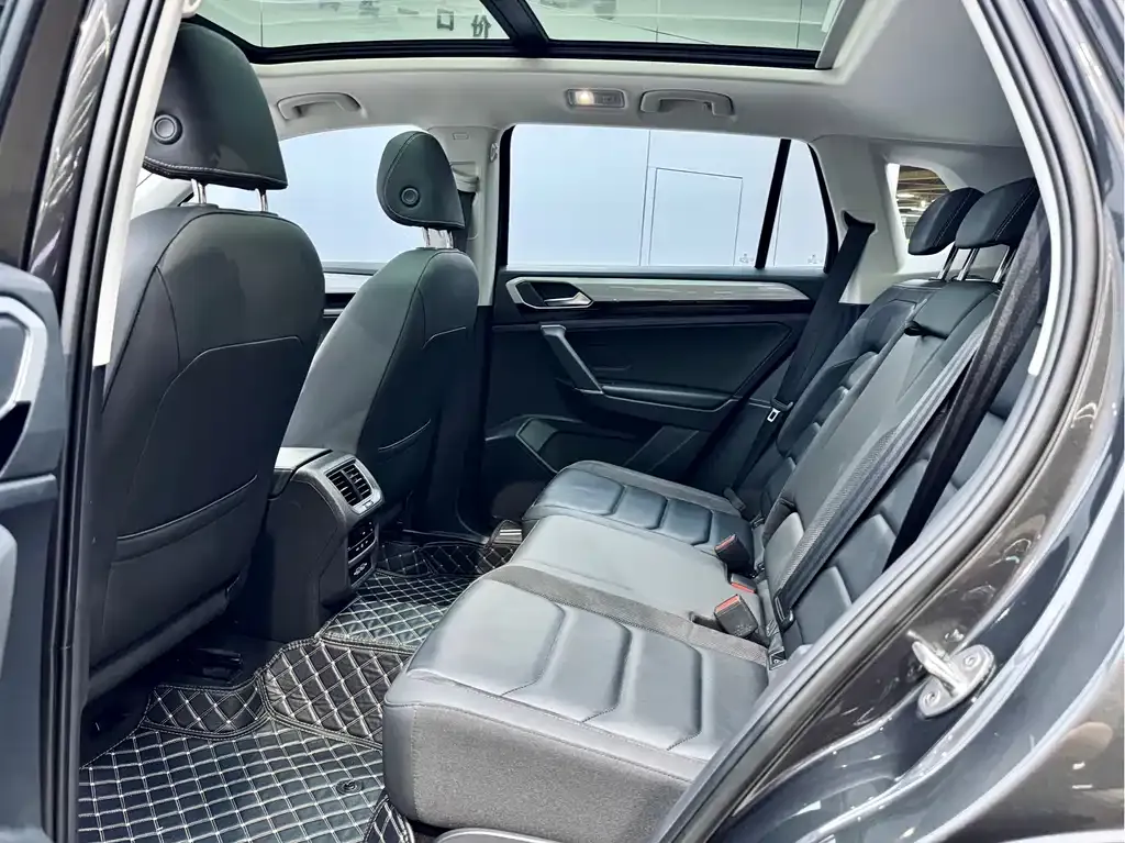 Volkswagen Tayron 2022 из CN, фото 10
