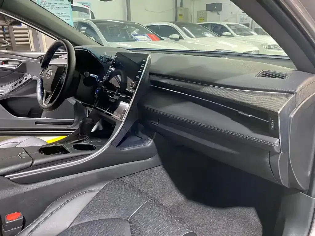 Toyota Avalon 2021 из CN, фото 10