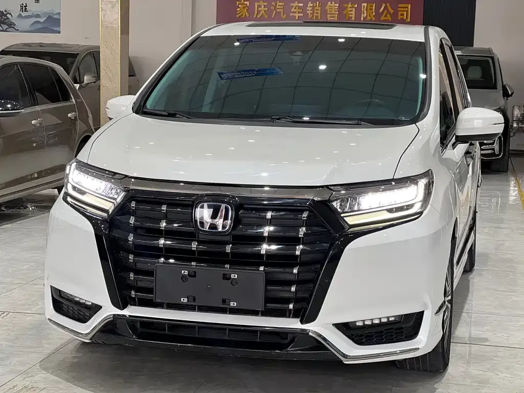 Honda Elysion 2023 из CN, фото 1