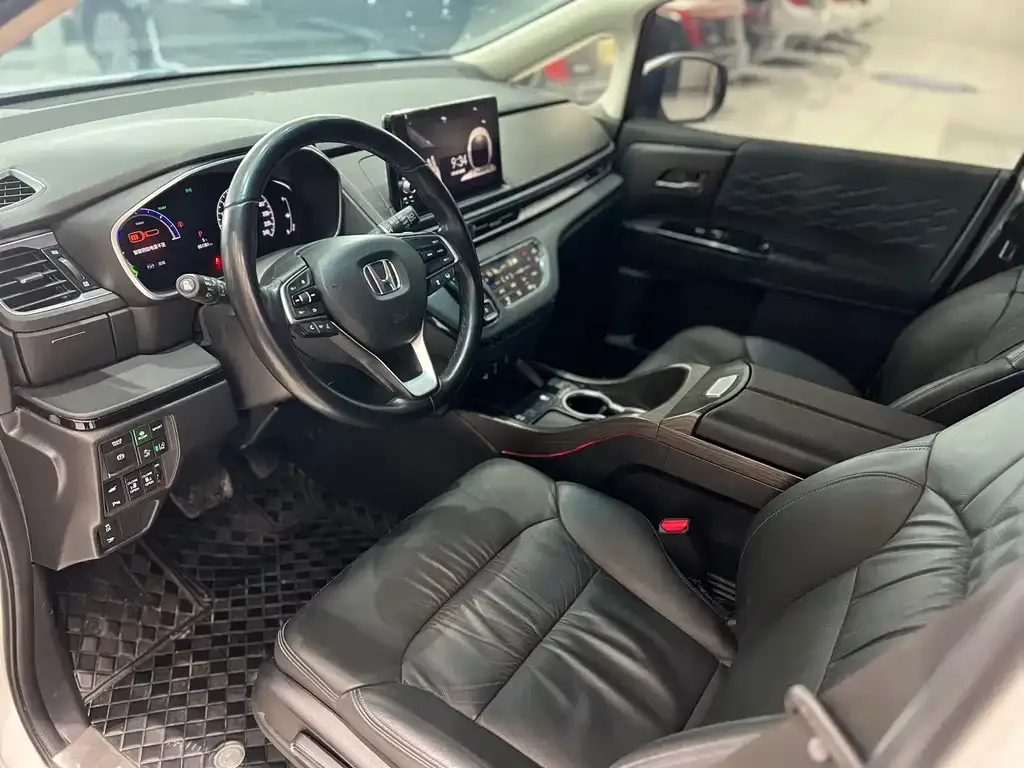 Honda Elysion 2023 из CN, фото 7