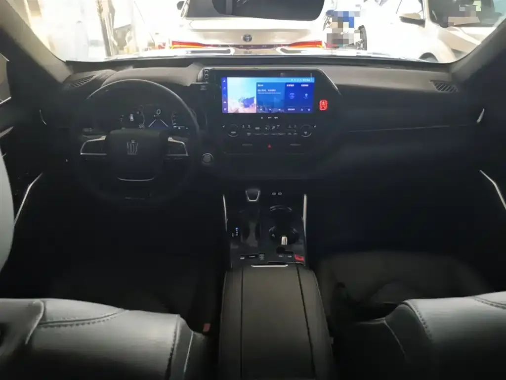 Toyota Crown Kluger 2023 из CN, фото 10