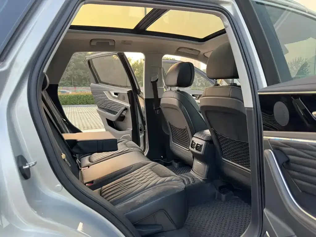 Hongqi HS5 2022 из CN, фото 8