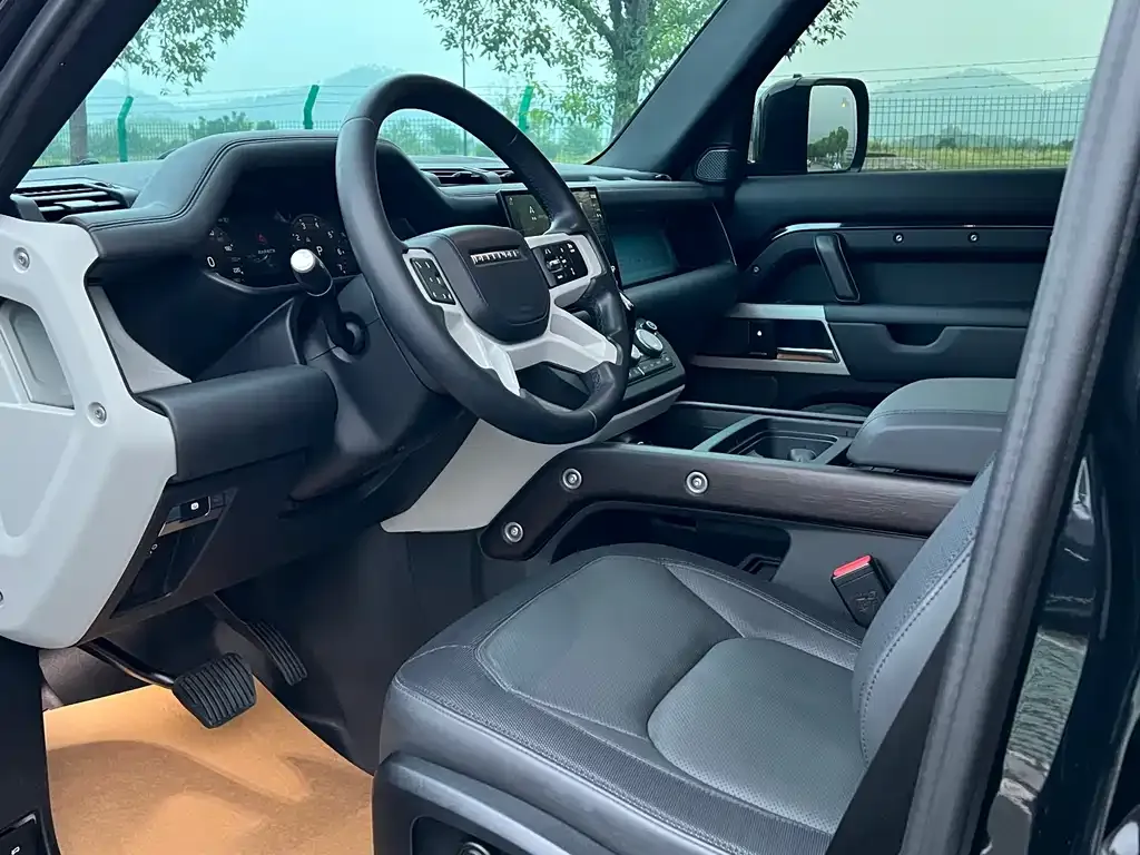 Land Rover Defender 2023 из CN, фото 5