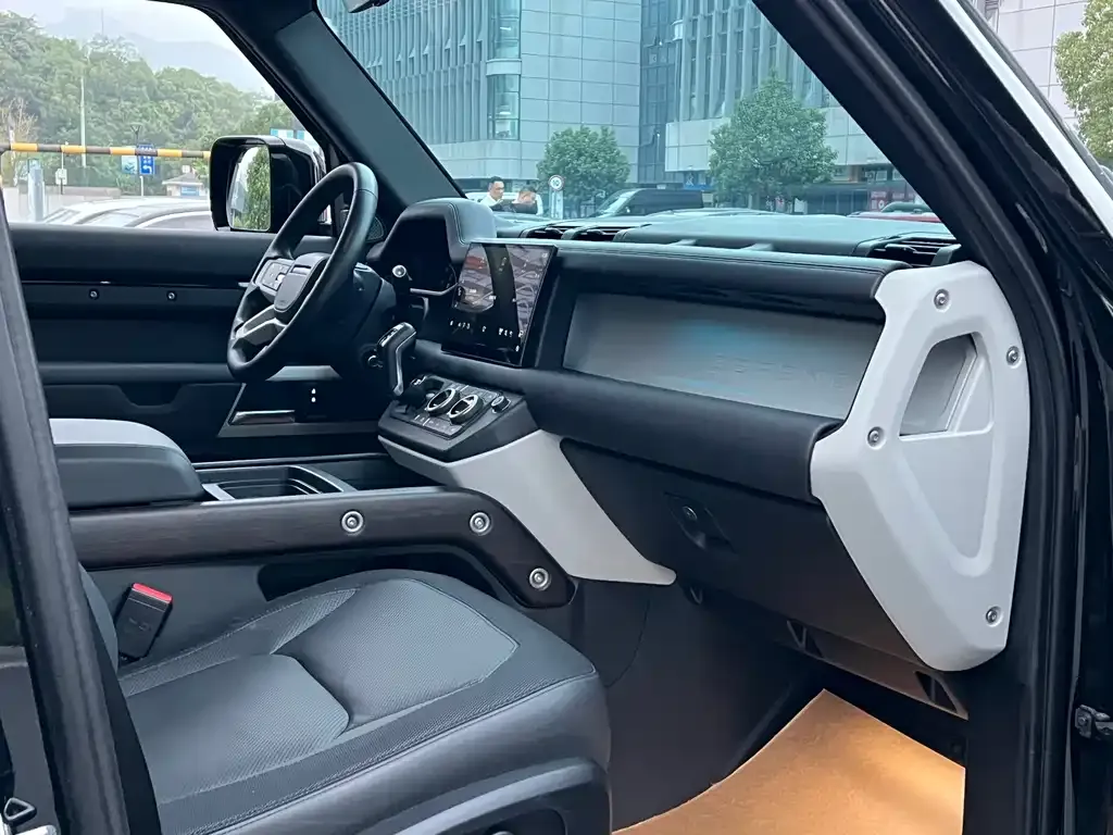 Land Rover Defender 2023 из CN, фото 8