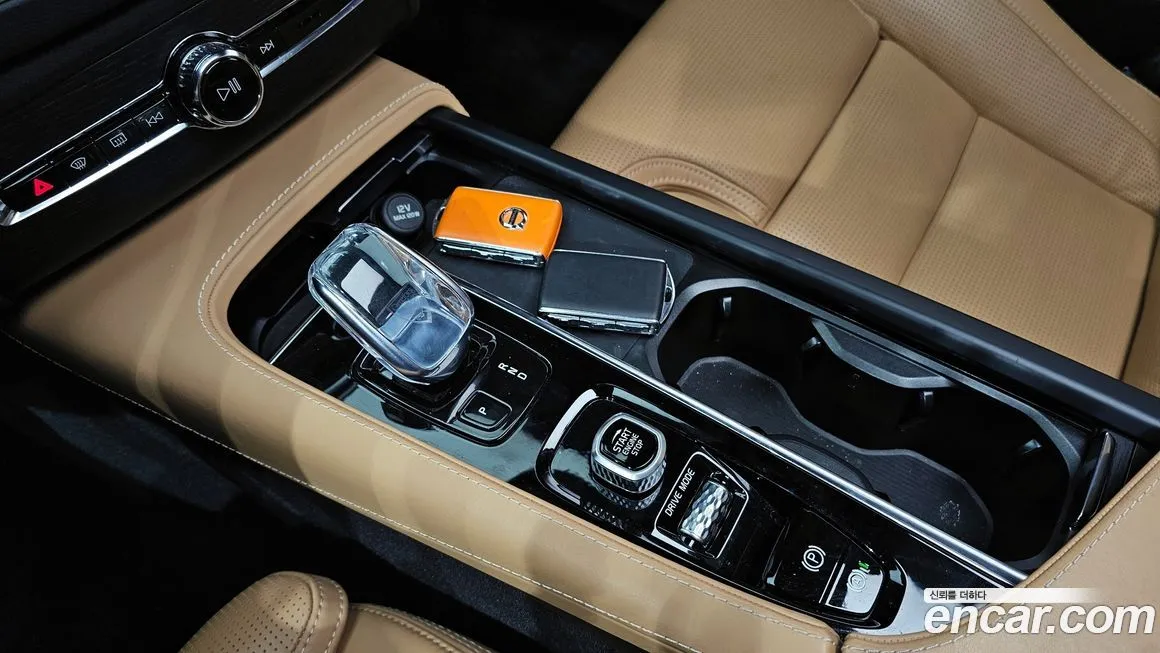Volvo XC90 2021 из KR, фото 9