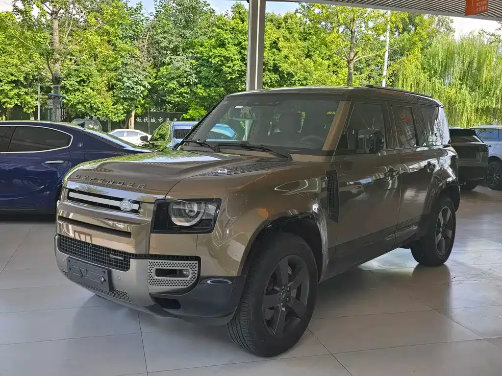 Land Rover Defender 2023 из CN, фото 1