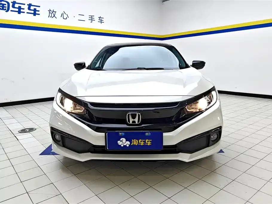 Honda Civic 2021 из CN, фото 2