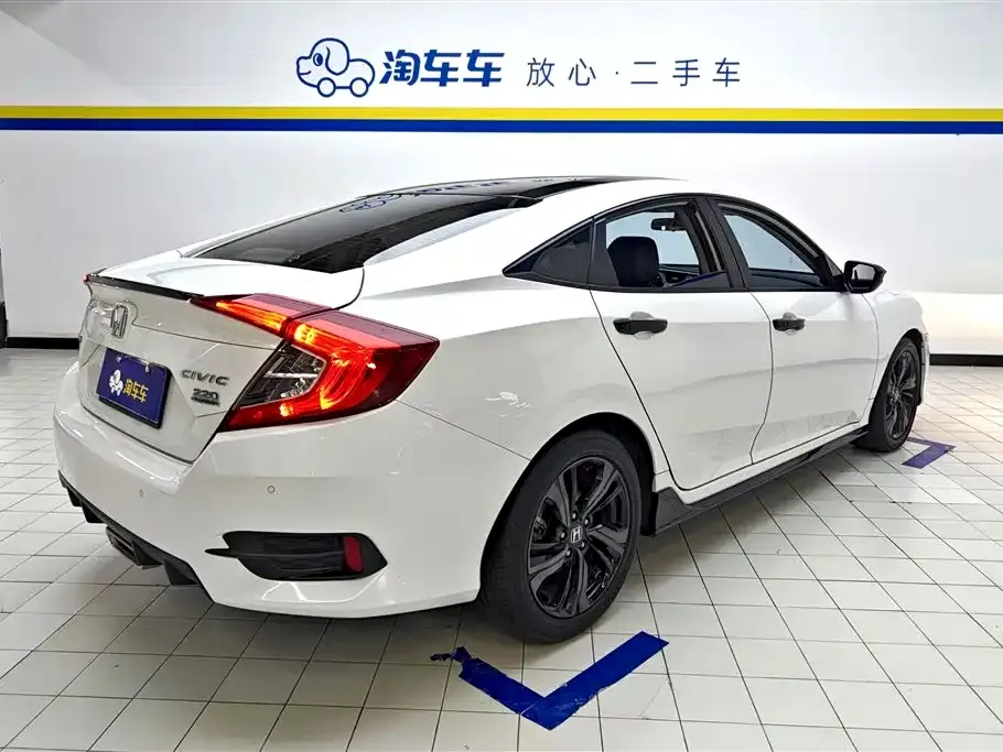 Honda Civic 2021 из CN, фото 3