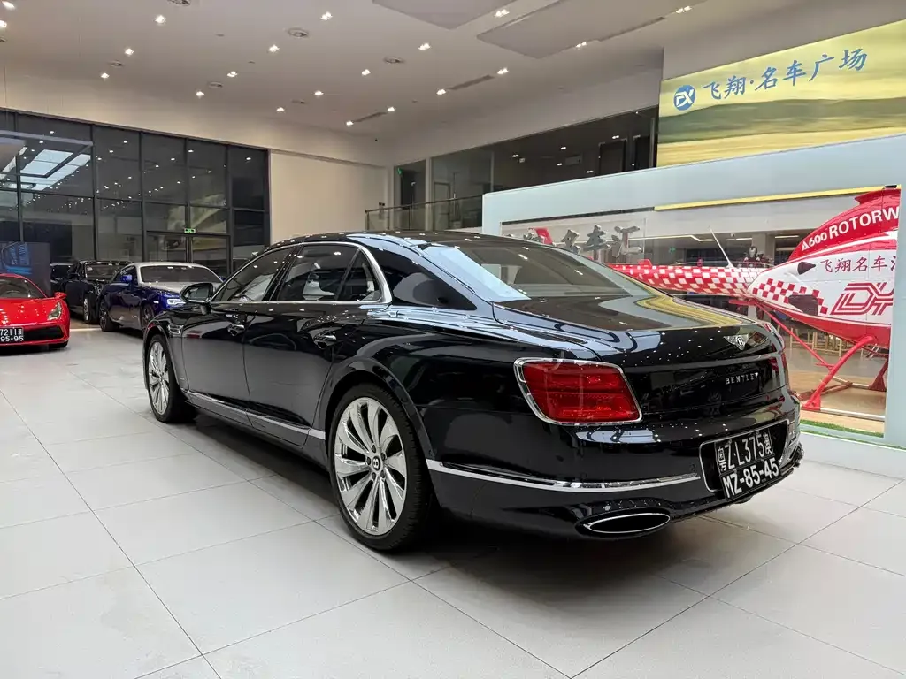 Bentley Flying Spur 2025 из CN, фото 3