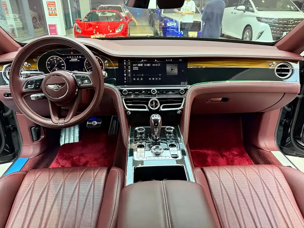 Bentley Flying Spur 2025 из CN, фото 6