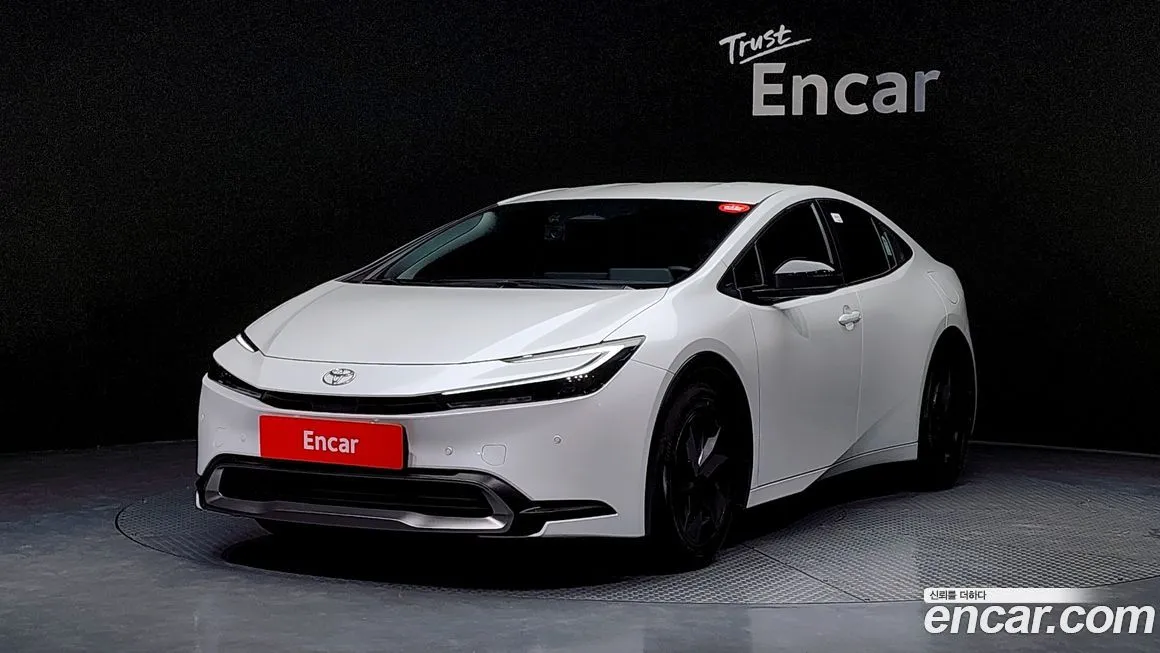 Toyota Prius 2024 из KR, фото 1