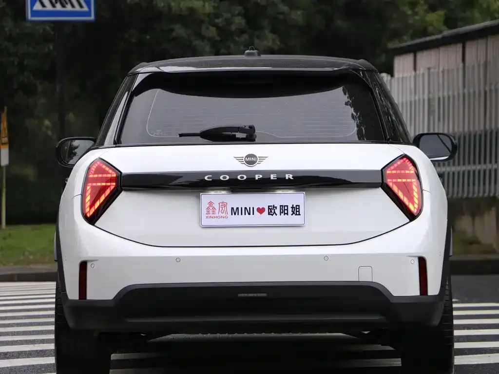 MINI Cooper (3-door) 2025 из CN, фото 5