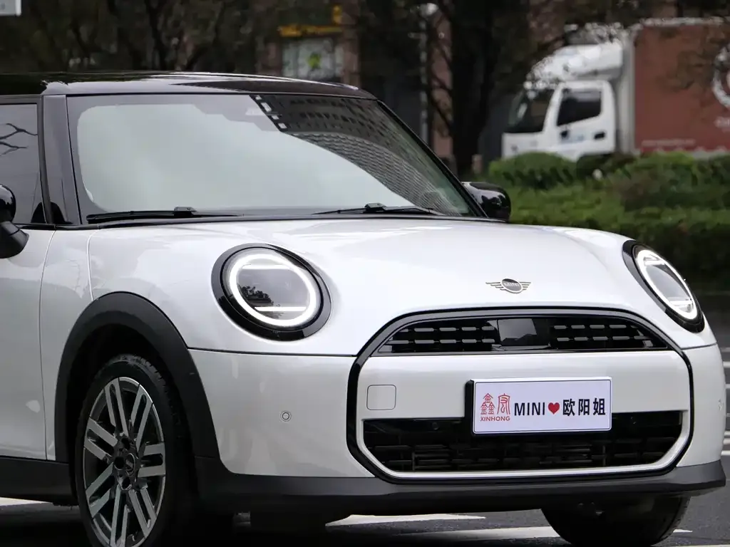 MINI Cooper (3-door) 2025 из CN, фото 7
