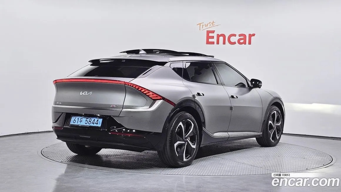 Kia EV6 — фото 2