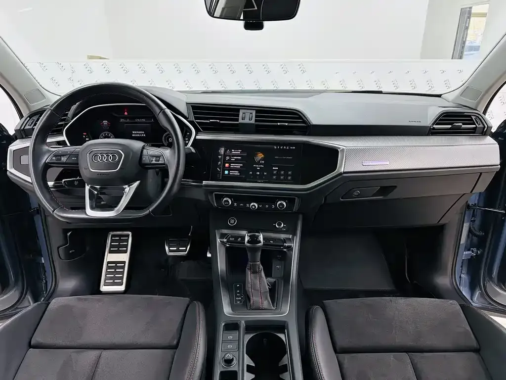 Audi Q3 2022 из CN, фото 7